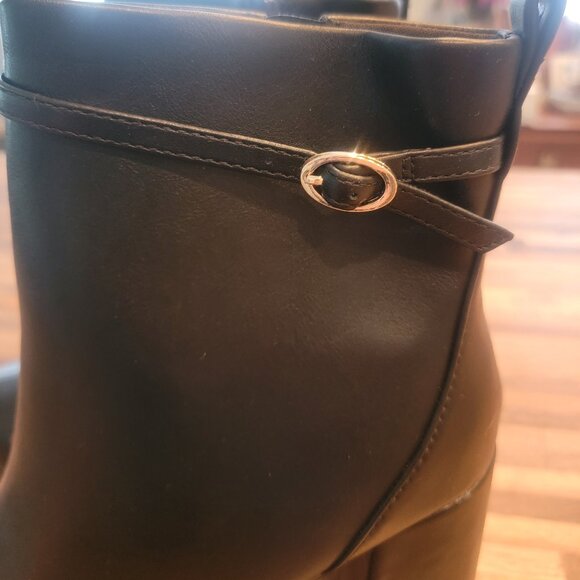 Scoop Slingback Kitten Heel Black Platform Boots - Picture 5 of 15